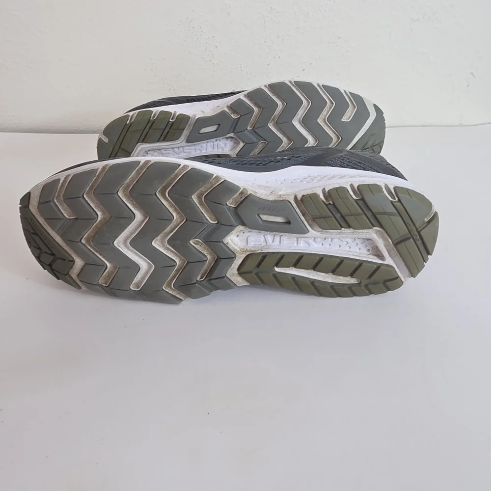 Saucony Ride 10 S20373-7 EVERUN Men's 9 Running Shoes Gunmetal Grey Trainer